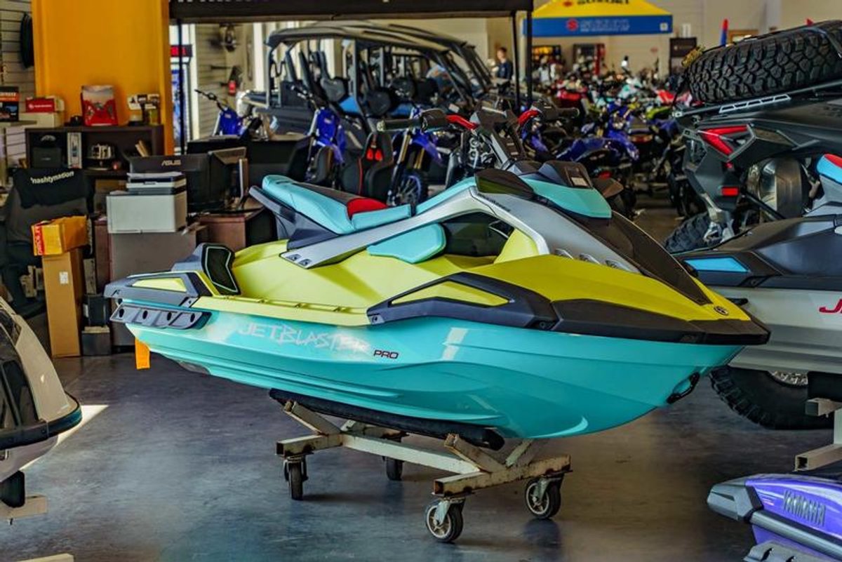 2025 Yamaha WaveRunners Jetblaster PRO 3-Up
