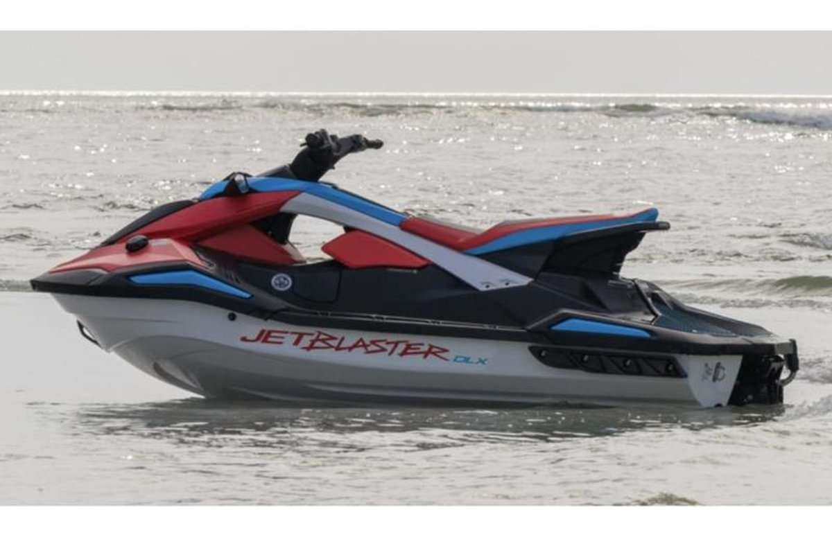 2025 Yamaha WaveRunners Jetblaster DLX 3-Up