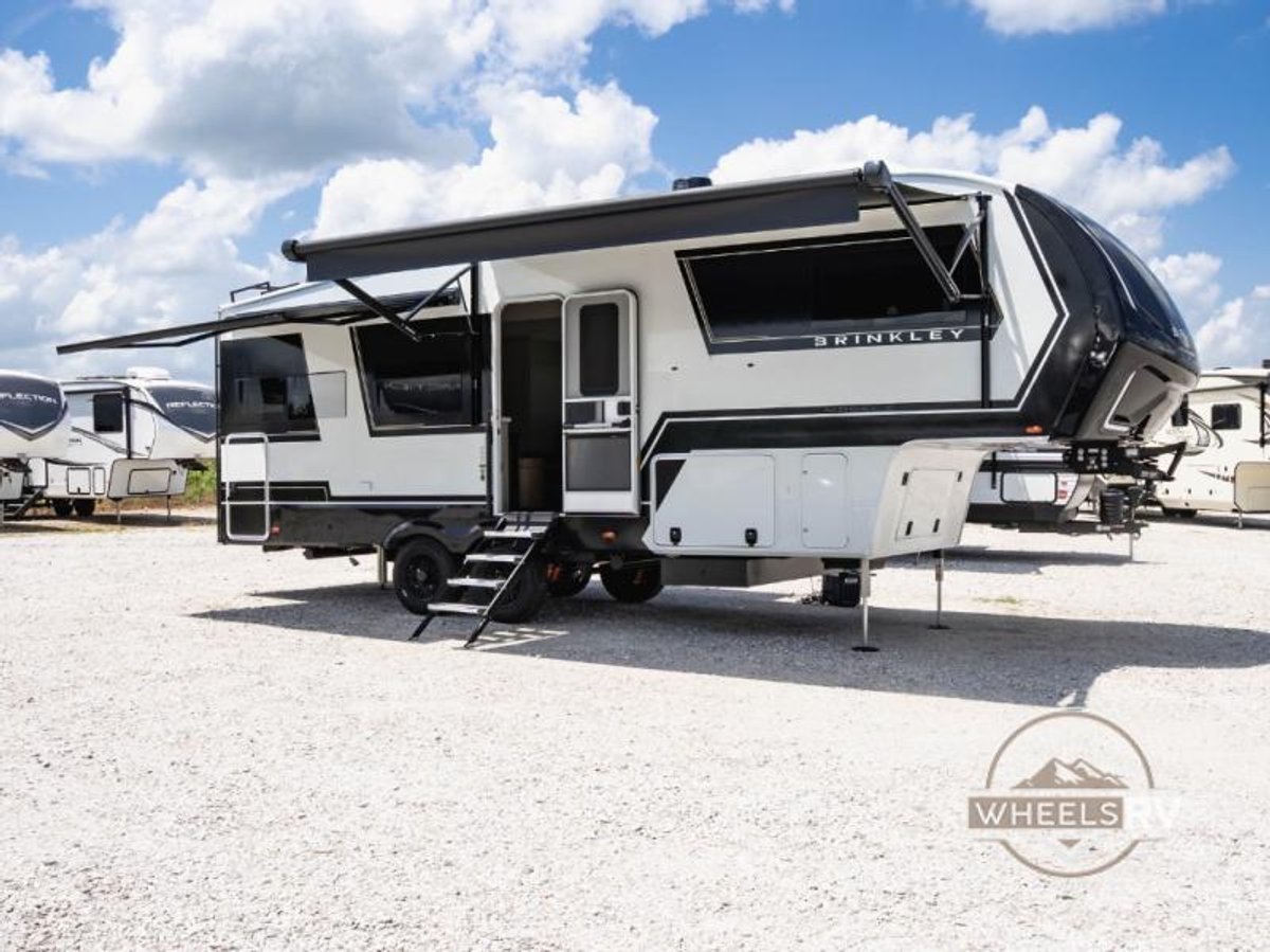 2026 Brinkley Model Z
