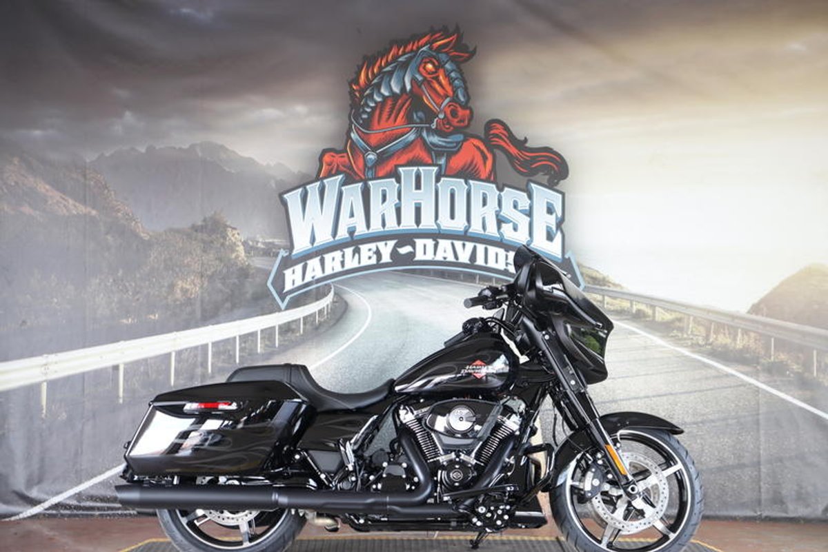 2025 Harley-Davidson FLHX - Street Glide