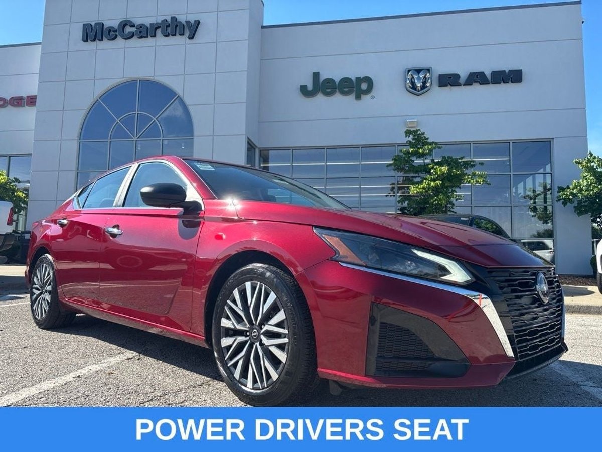 2025 Nissan Altima
