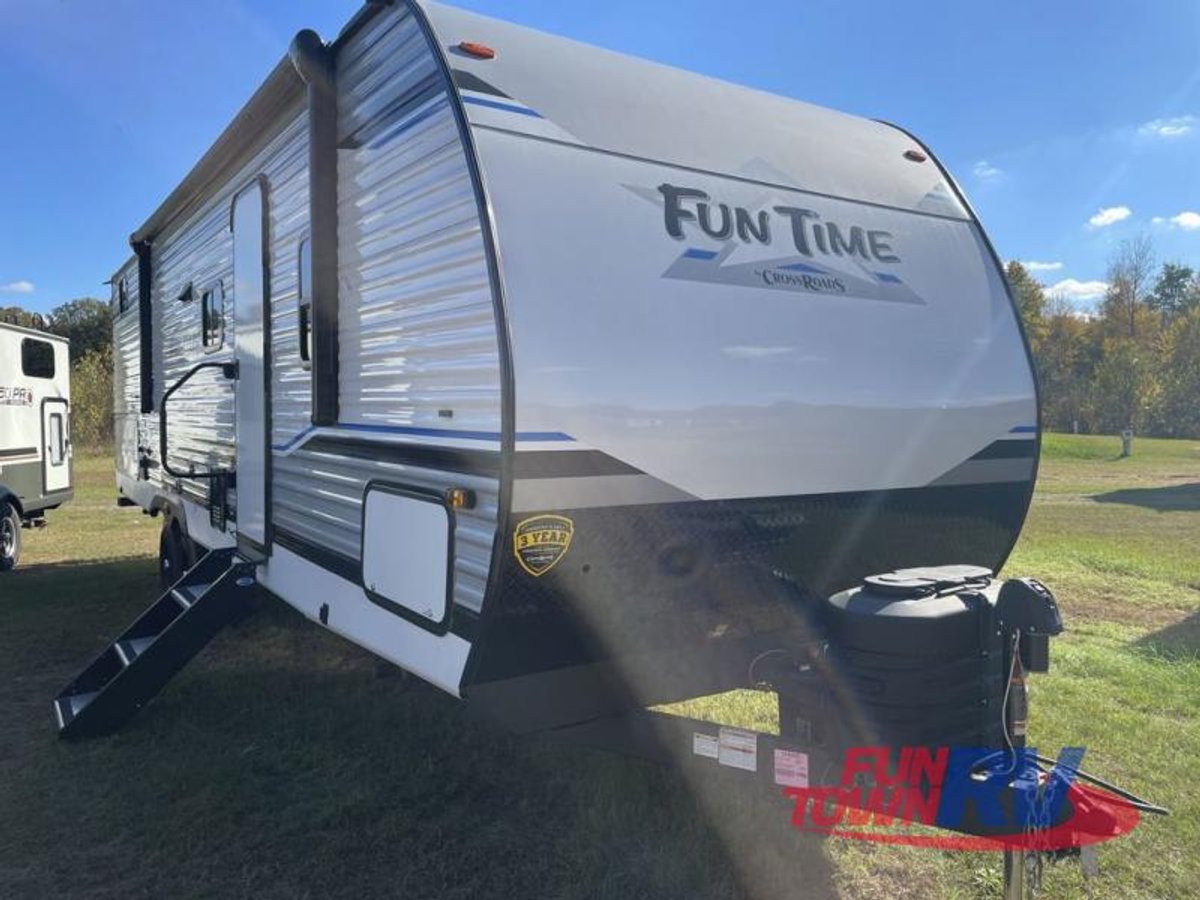2024 CrossRoads RV Fun Time