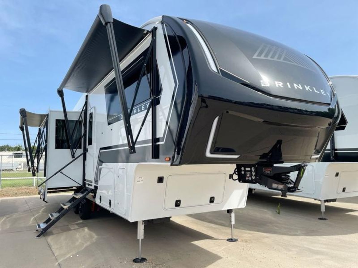 2026 Brinkley Model Z