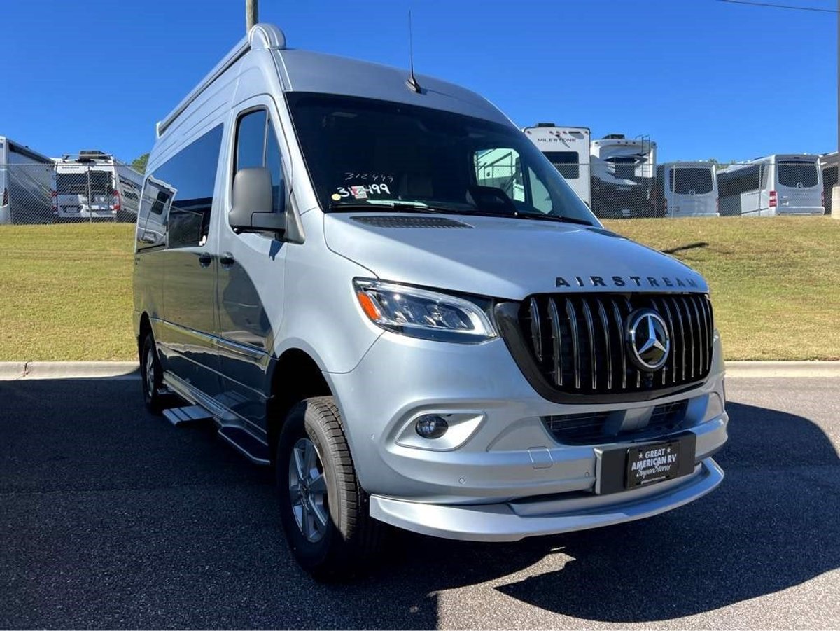 2026 Airstream Interstate 19