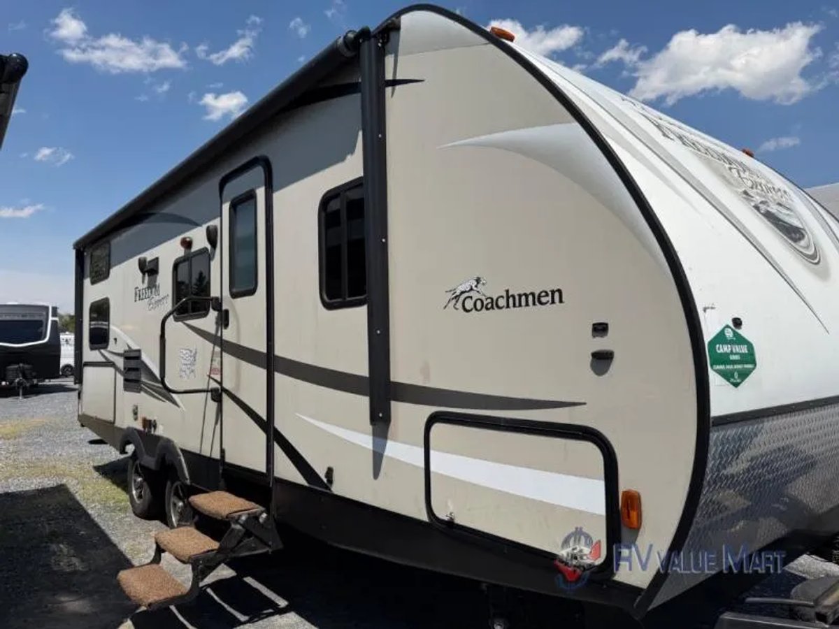 2017 Coachmen RV Freedom Express