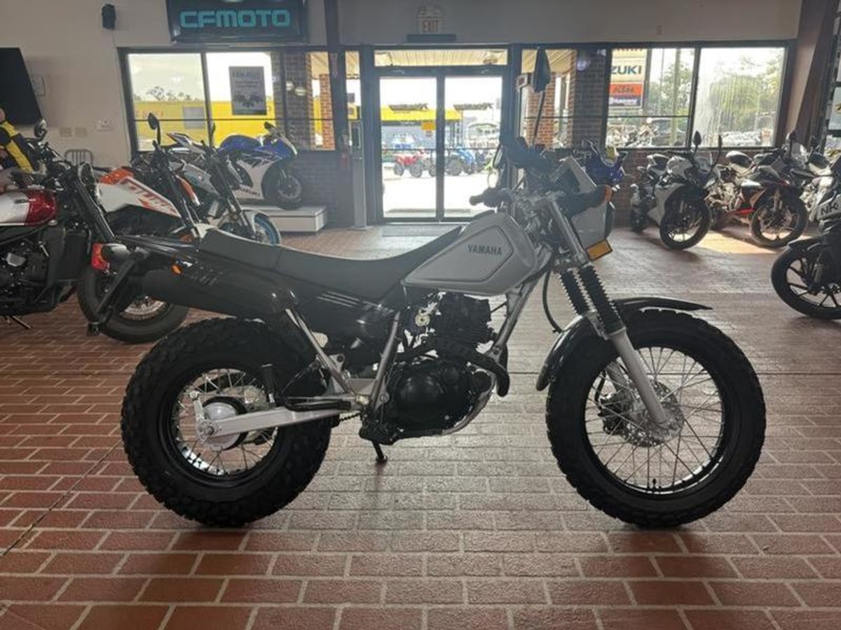 2026 Yamaha TW200