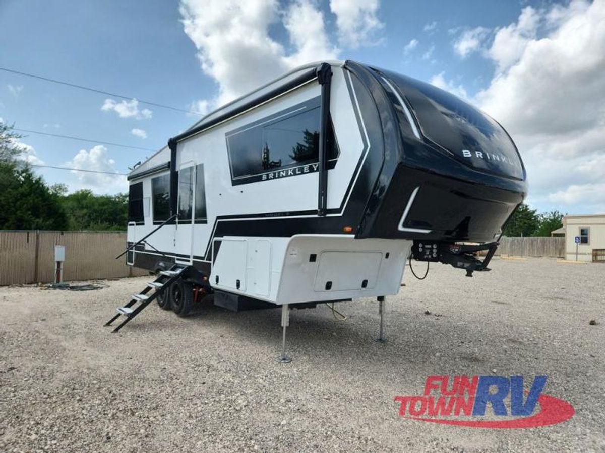 2026 Brinkley Model Z