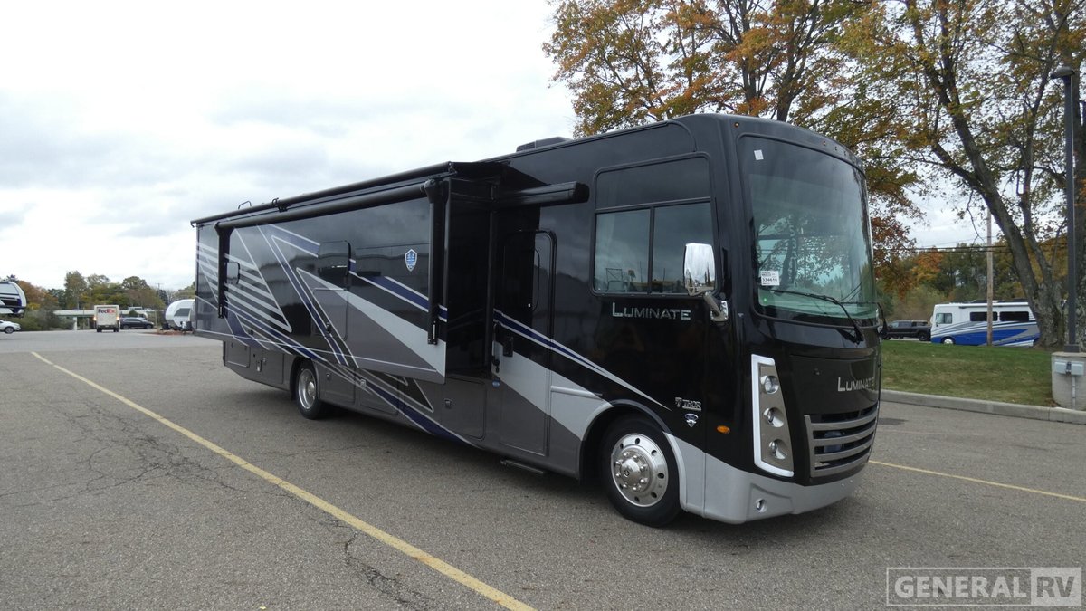 2026 Thor Motor Coach Luminate