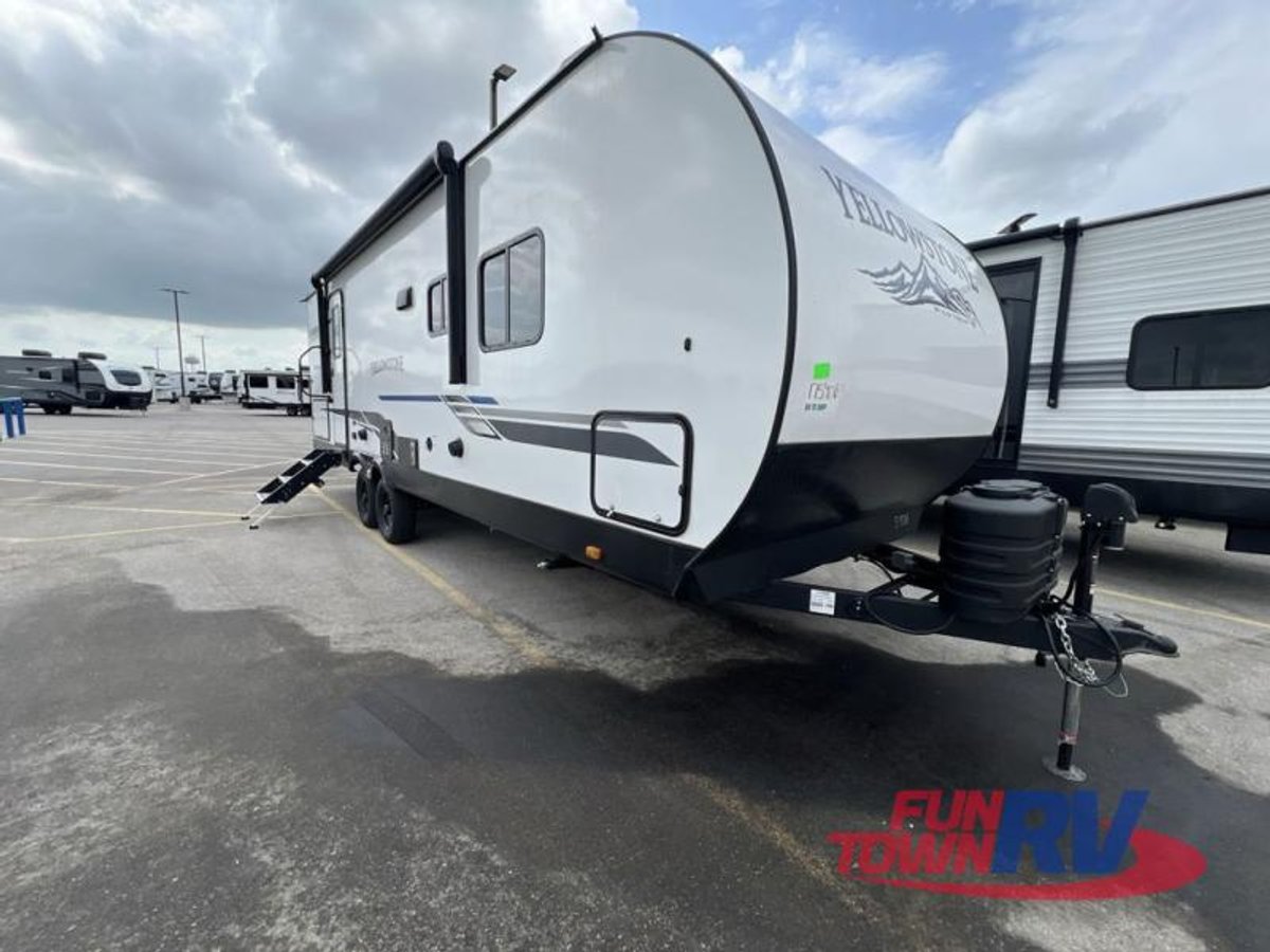 2025 Gulf Stream RV Yellowstone Ranch Edition