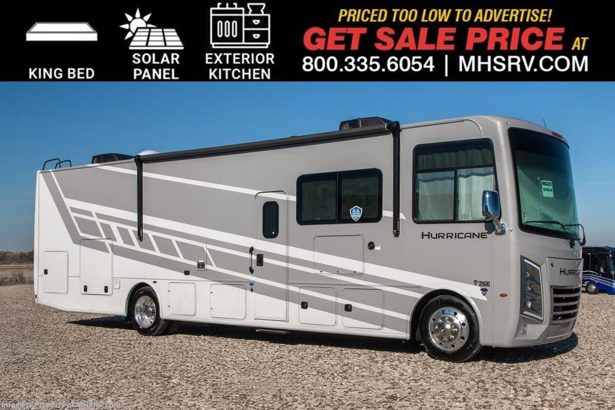 2026 Thor Motor Coach Hurricane