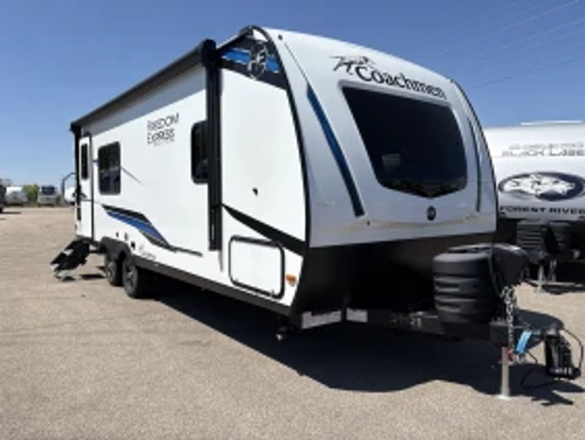 2024 Coachmen Freedom Express Ultra Lite