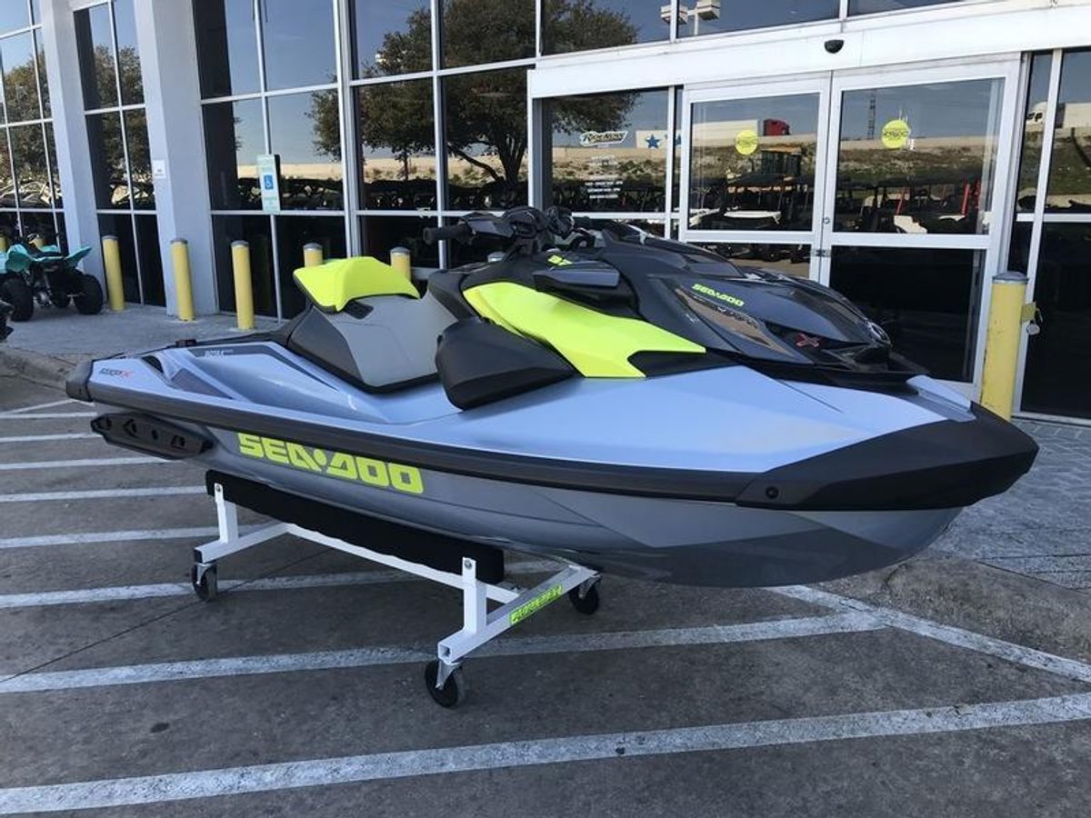 2025 Sea-Doo RXP-X 325 Tech, BRP Premium A, iBR Ice Metal / Manta Green