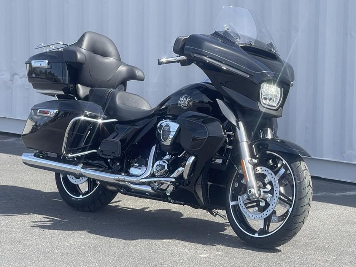 2025 Harley-Davidson FLHXU - Street Glide Ultra