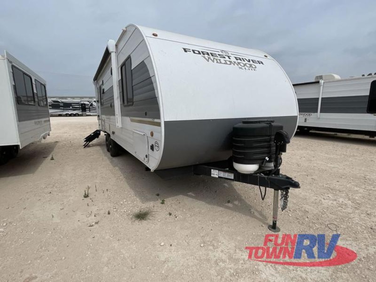 2025 Forest River RV Wildwood X-Lite