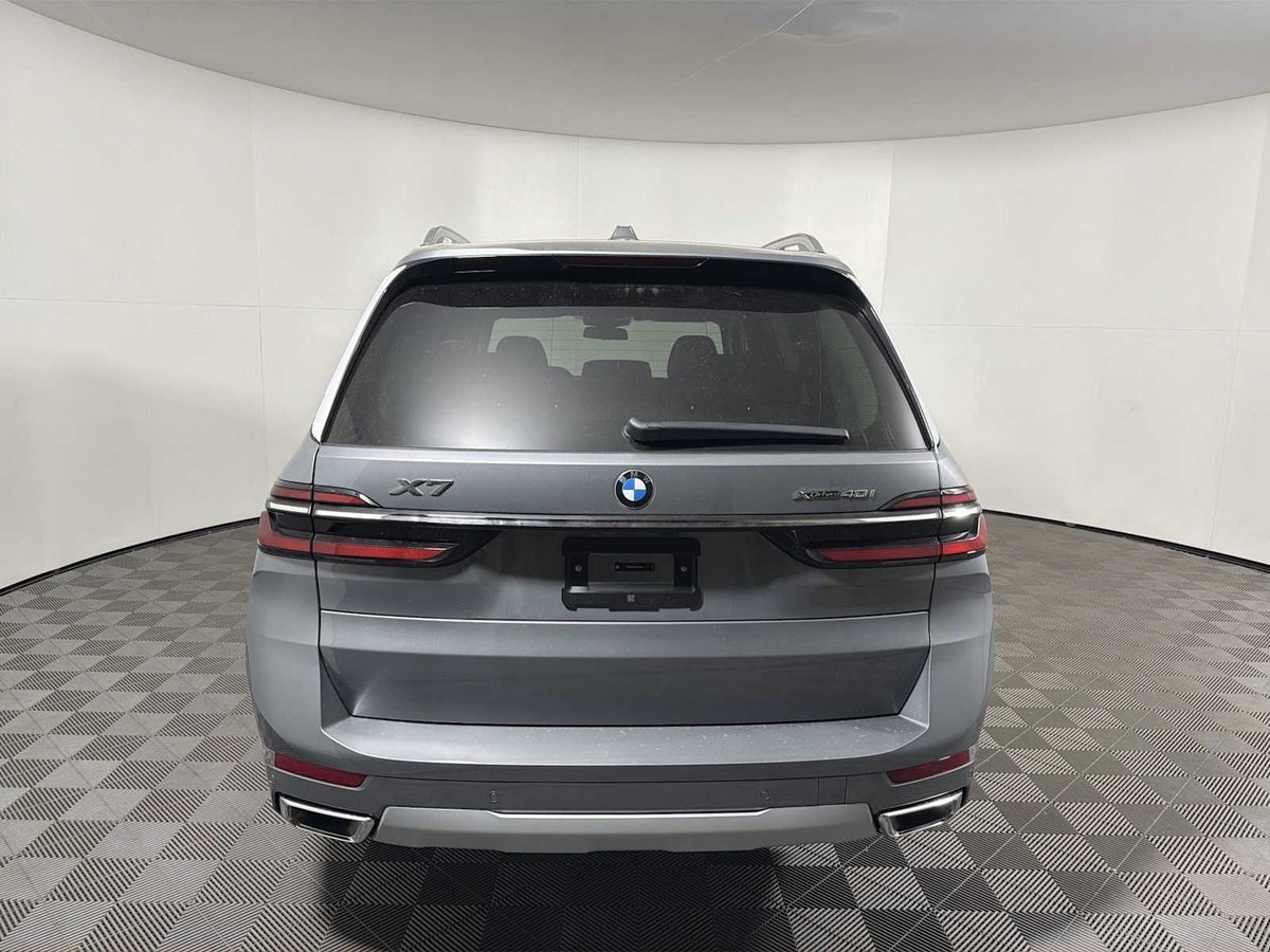 2026 BMW X7 xDrive40i