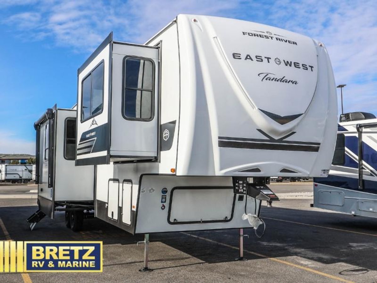 2026 EAST TO WEST Tandara