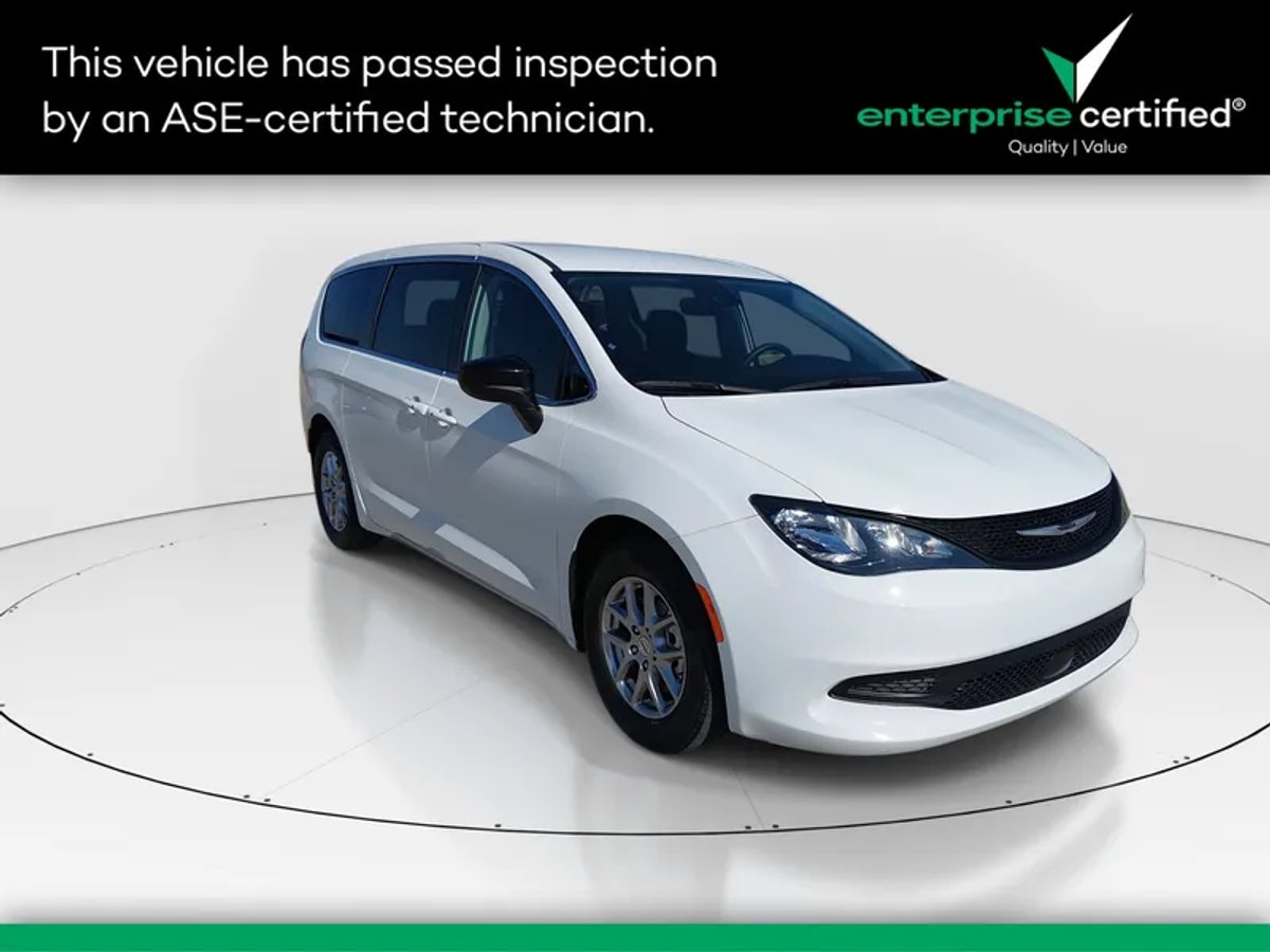 2024 Chrysler Voyager