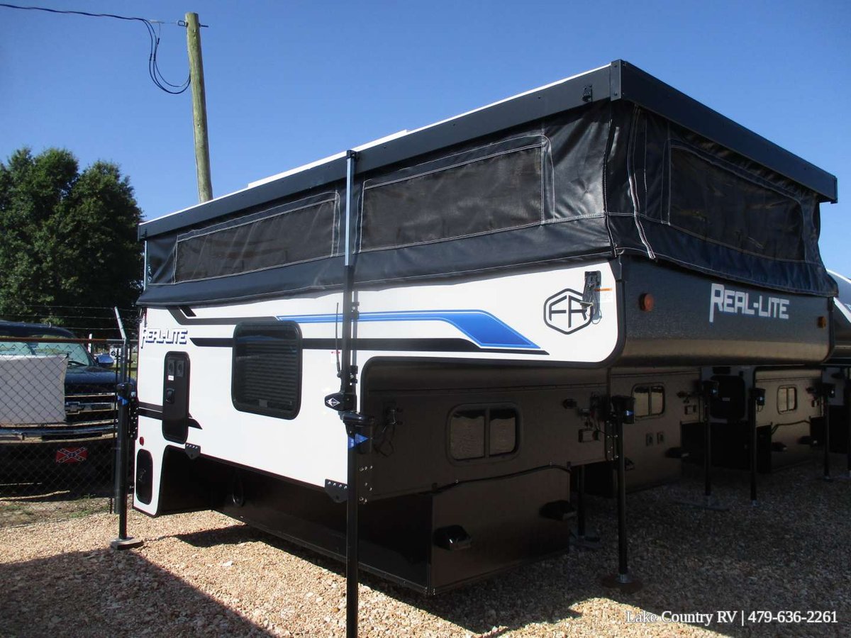 2025 Palomino Real-Lite Soft Side
