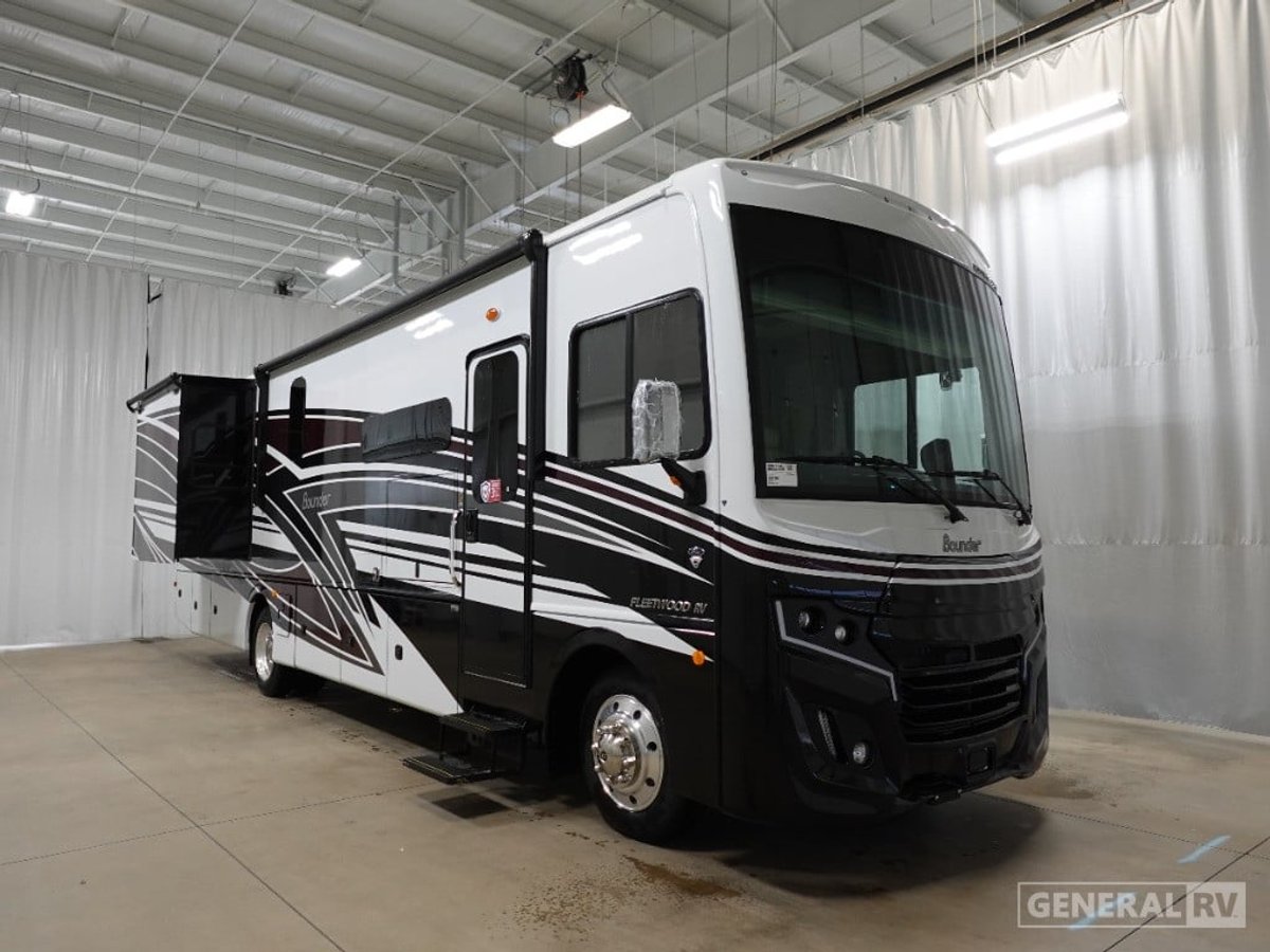 2026 Fleetwood Bounder