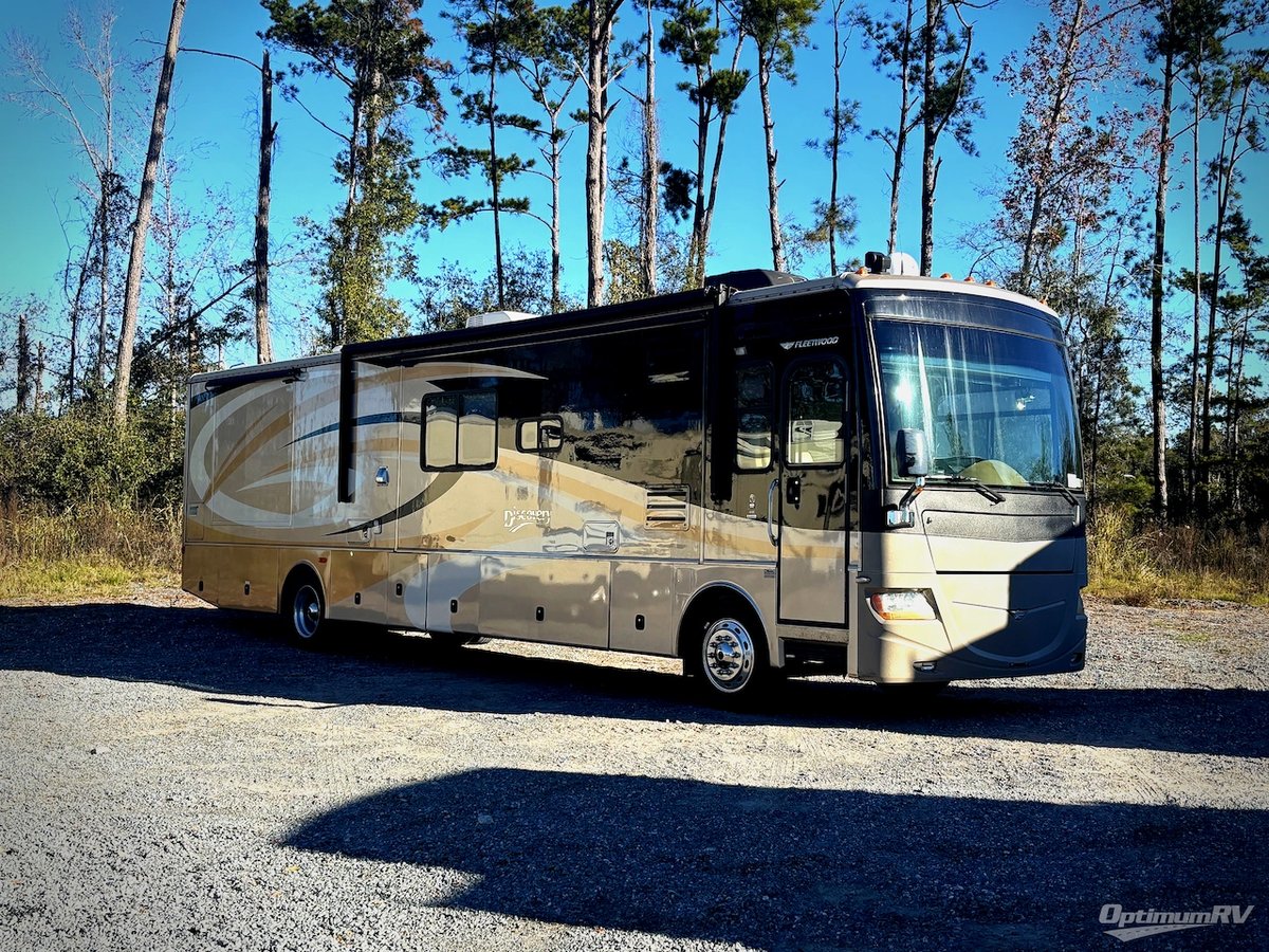 2008 Fleetwood Discovery