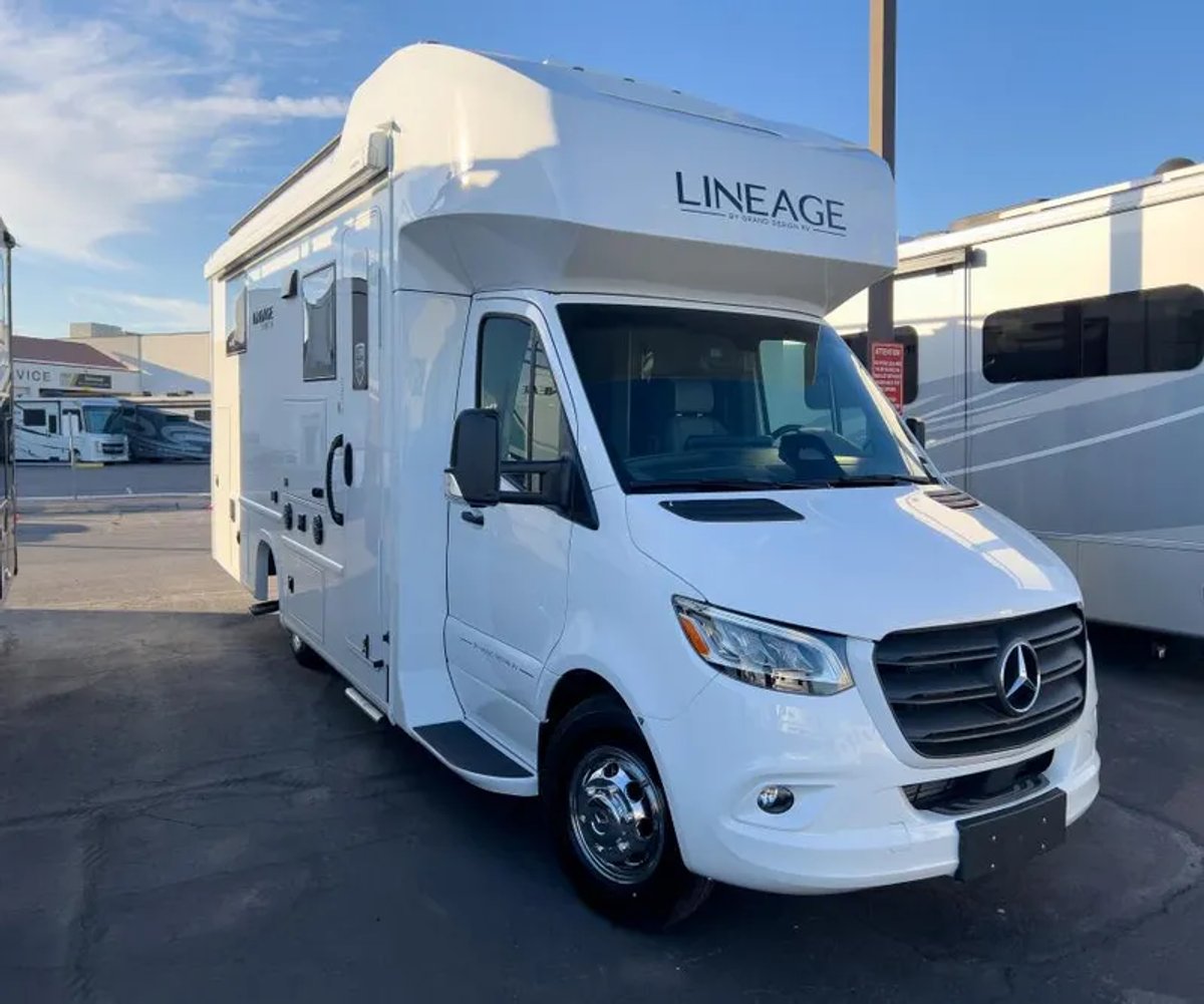 2026 Grand Design LINEAGE SERIES M