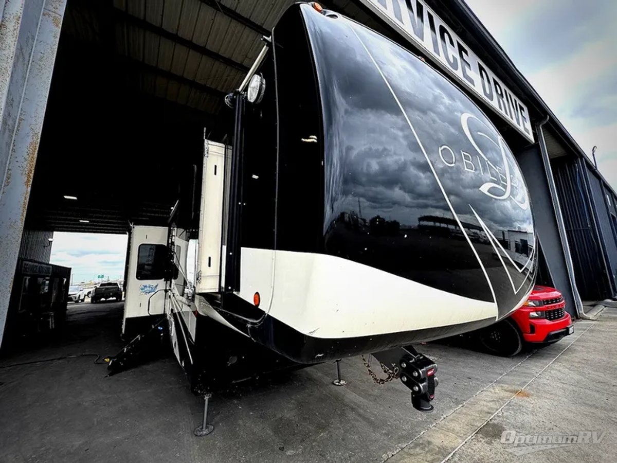 2020 DRV Mobile Suites