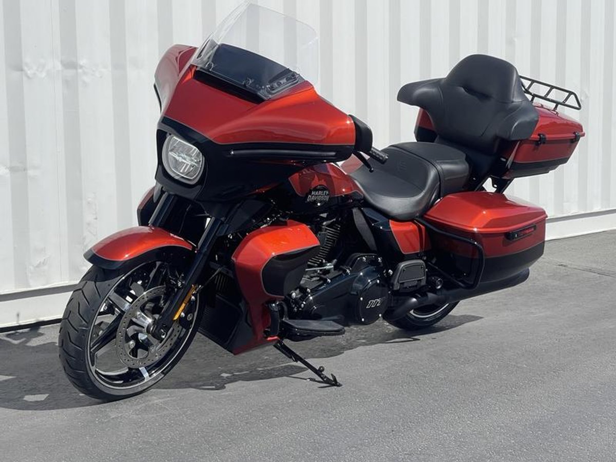 2025 Harley-Davidson FLHXU - Street Glide Ultra