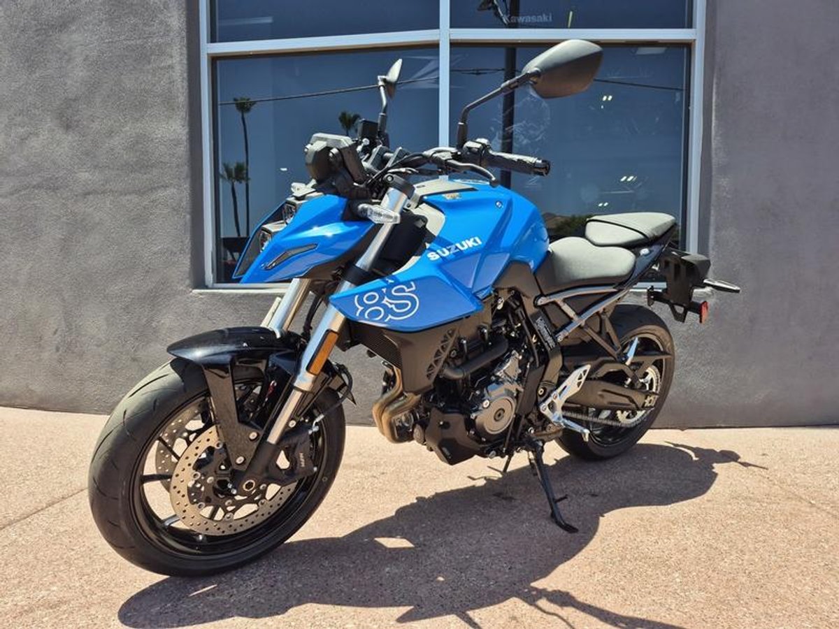 2025 Suzuki GSX-8S