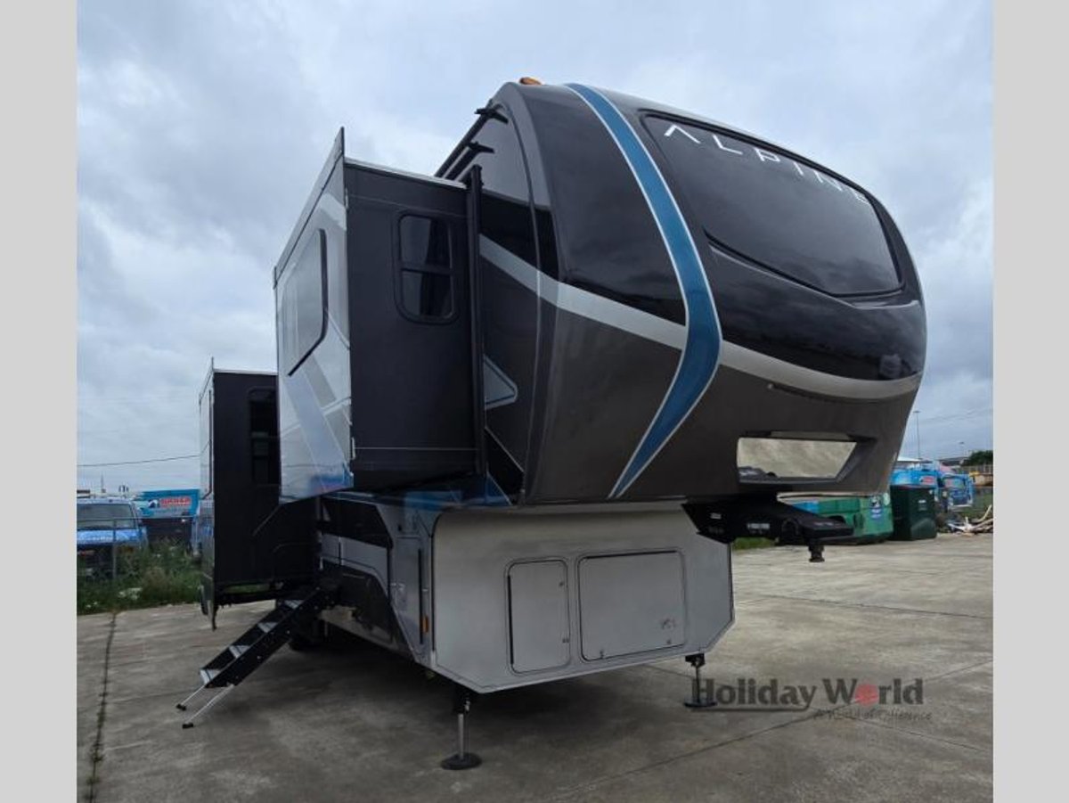 2025 Keystone Alpine