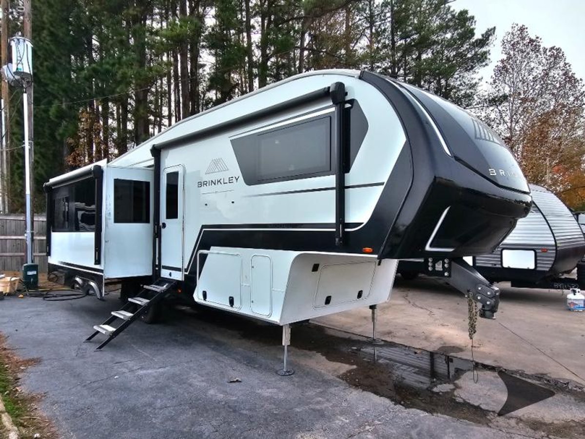 2024 Brinkley Model Z
