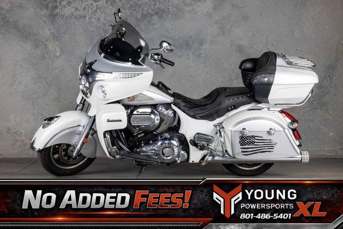 2018 Indian Motorcycle Roadmaster ABS Pearl White over Star Silver