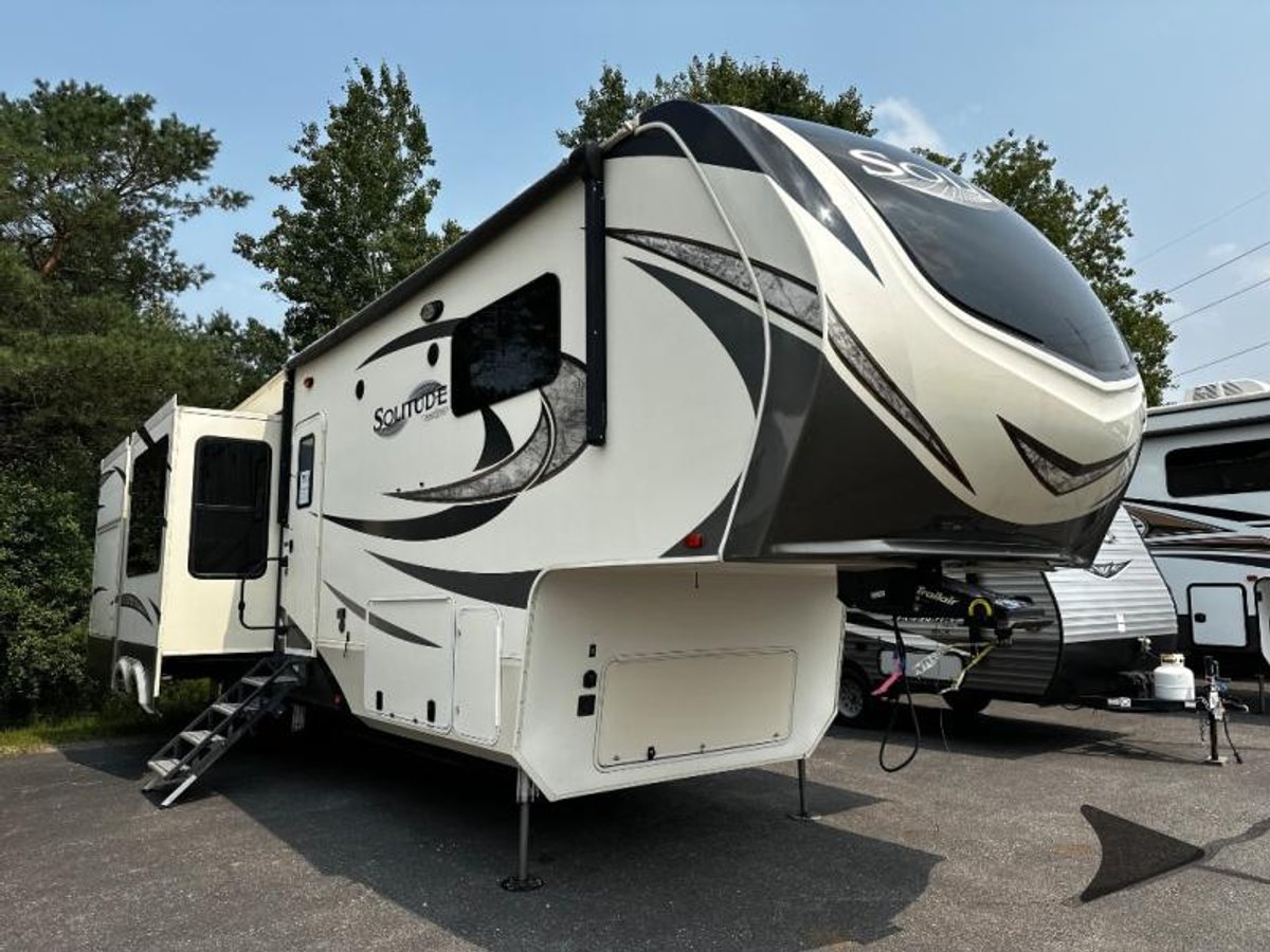 2018 Grand Design Solitude