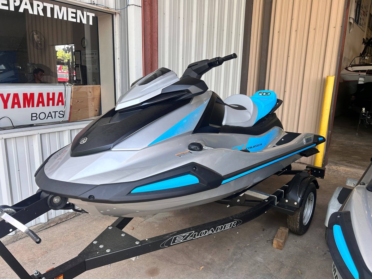 2024 Yamaha WaveRunner VX Cruiser