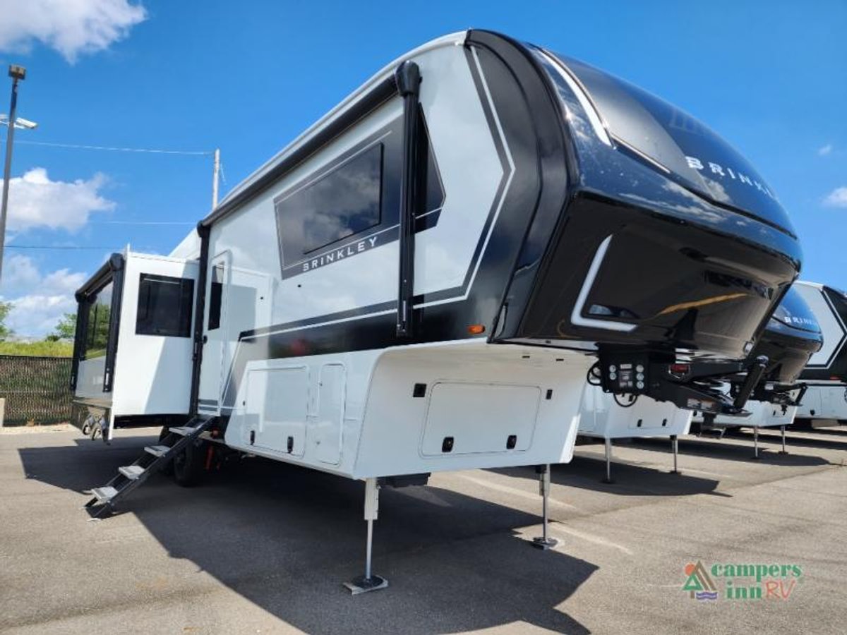 2026 Brinkley Model Z