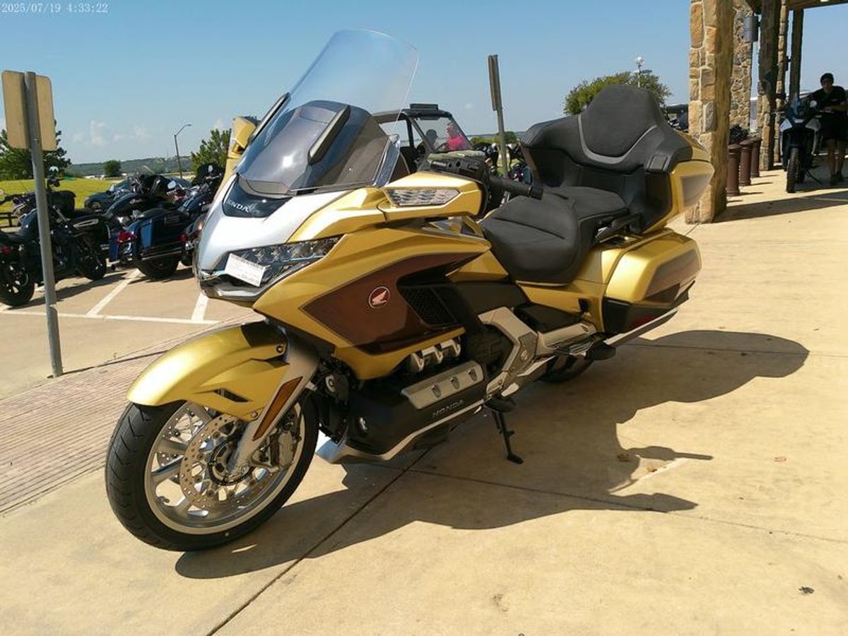 2025 Honda Gold Wing Tour 50th Anniversary DCT