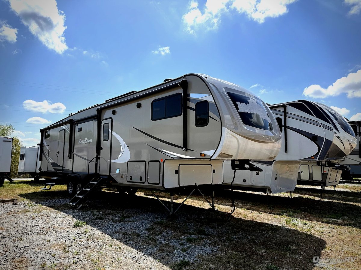 2022 Highland Ridge Mesa Ridge XLT