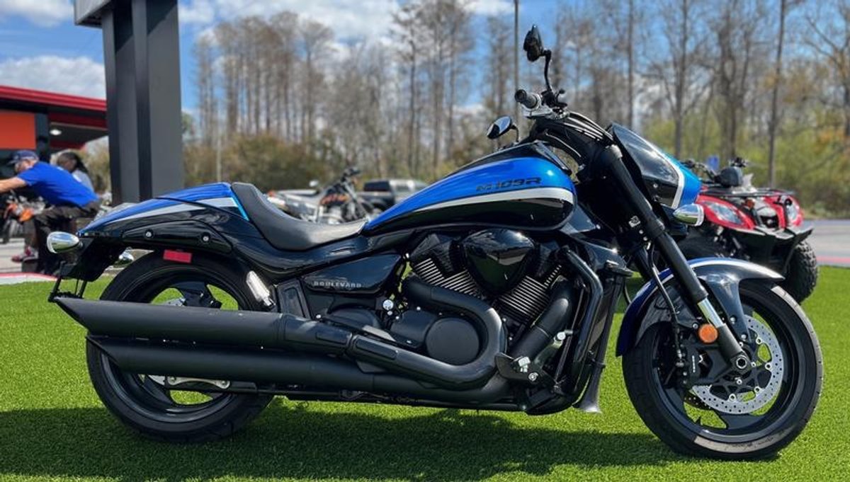2021 Suzuki BOULEVARD M109R B.O.S.S. CA