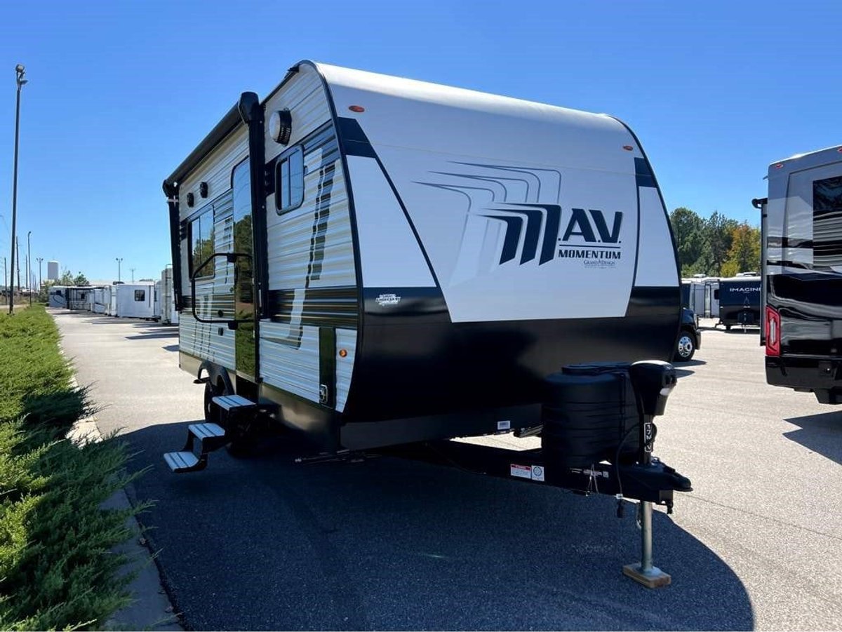 2026 Grand Momentum MAV