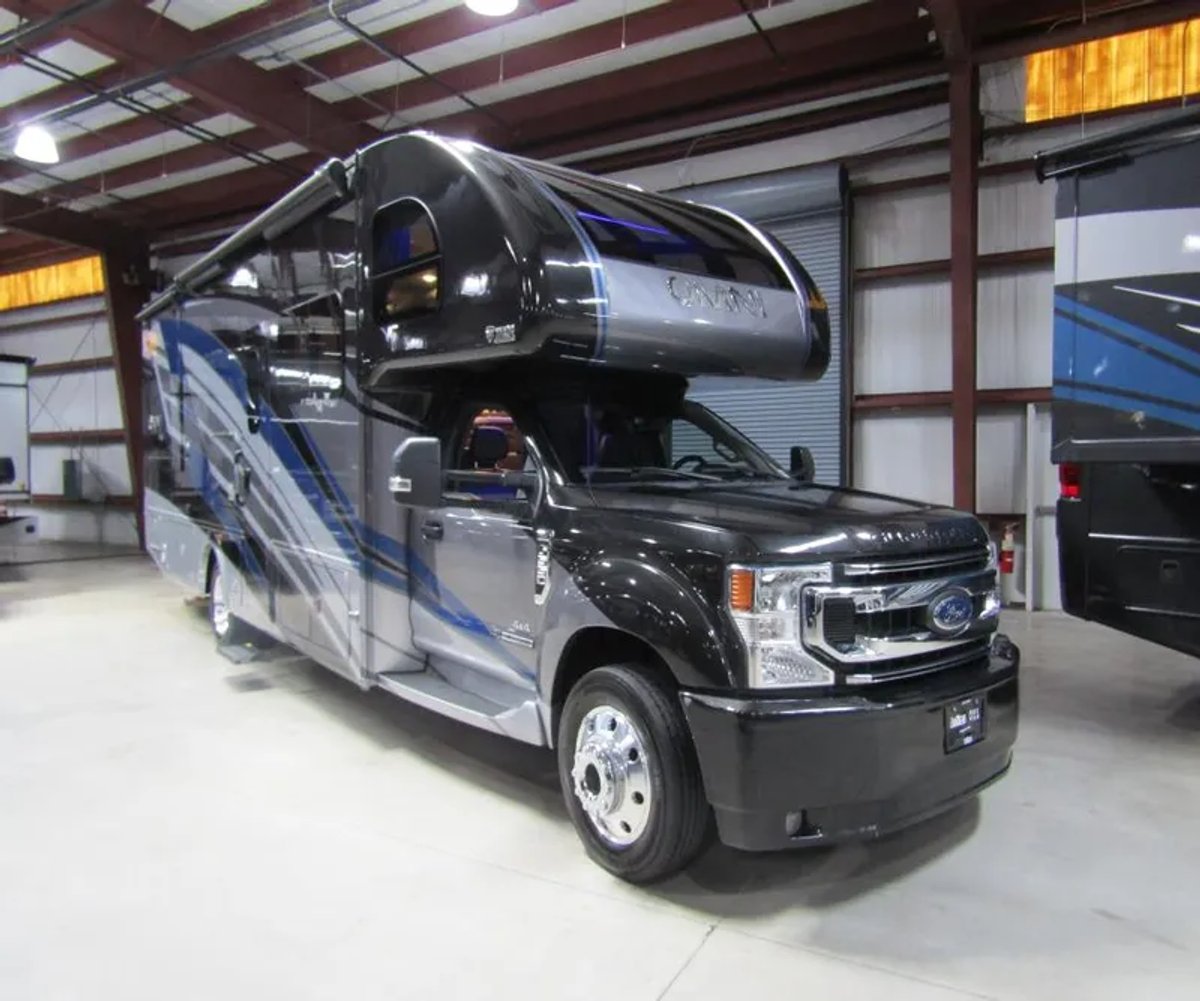 2023 Thor Motor Coach OMNI