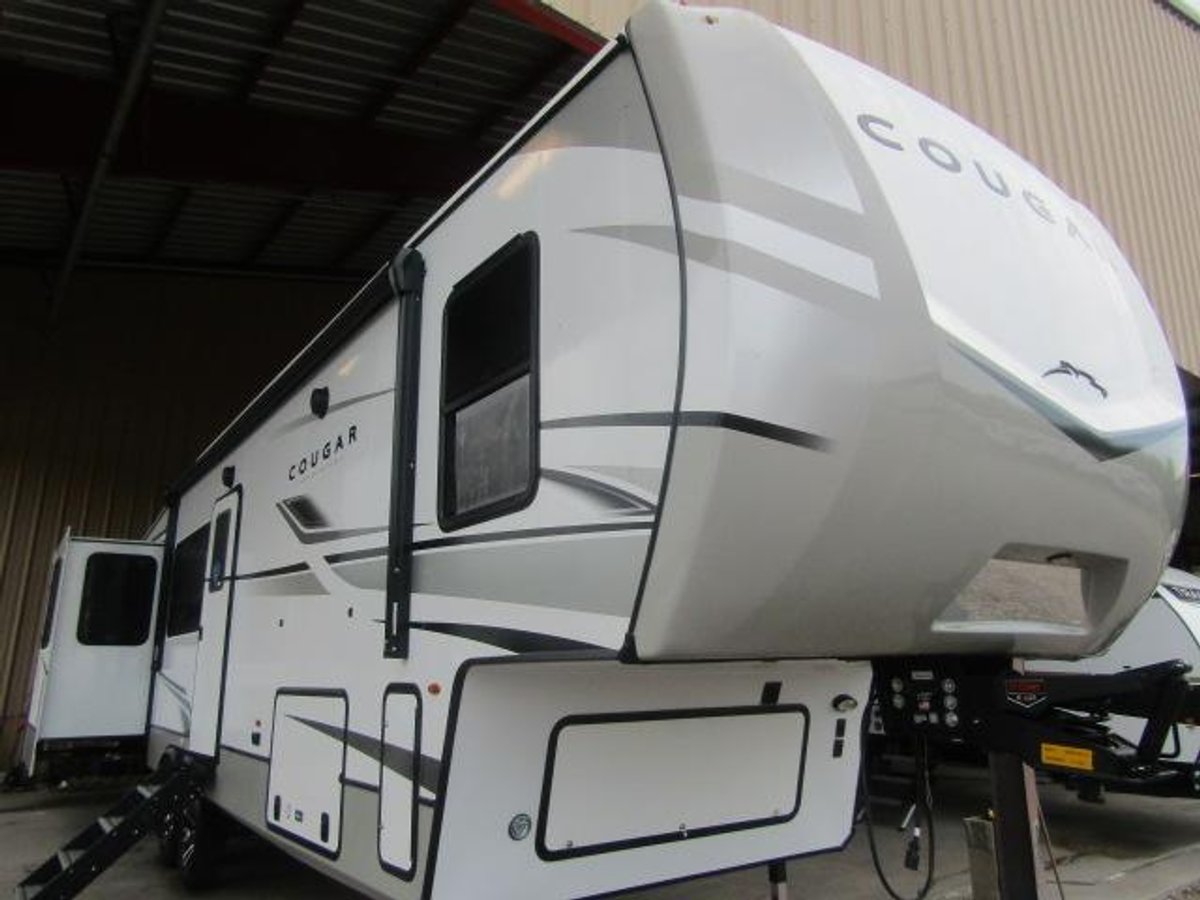 2025 Keystone Cougar