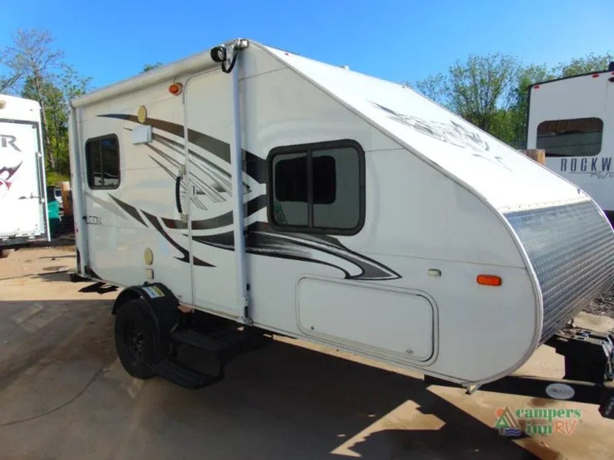 2017 Travel Lite Falcon AS IS