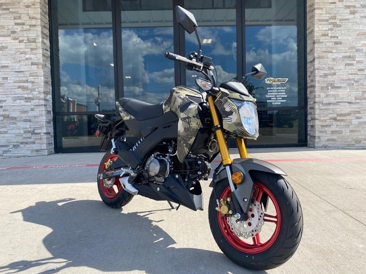 2025 Kawasaki Z125 PRO Cypher Camo Beige