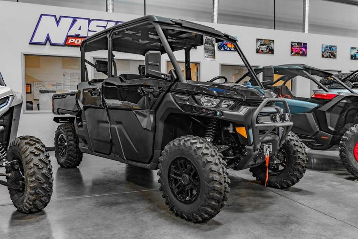2025 Can-Am Defender MAX Lone Star HD10