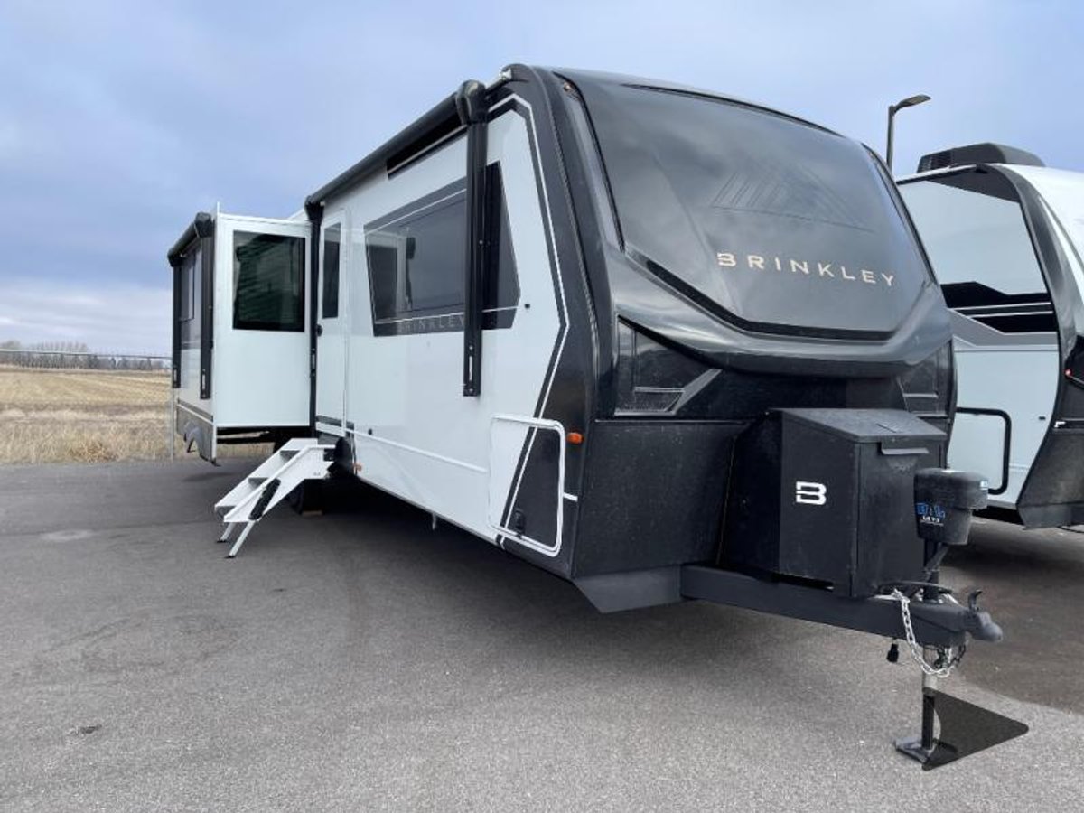 2026 Brinkley Model Z Air