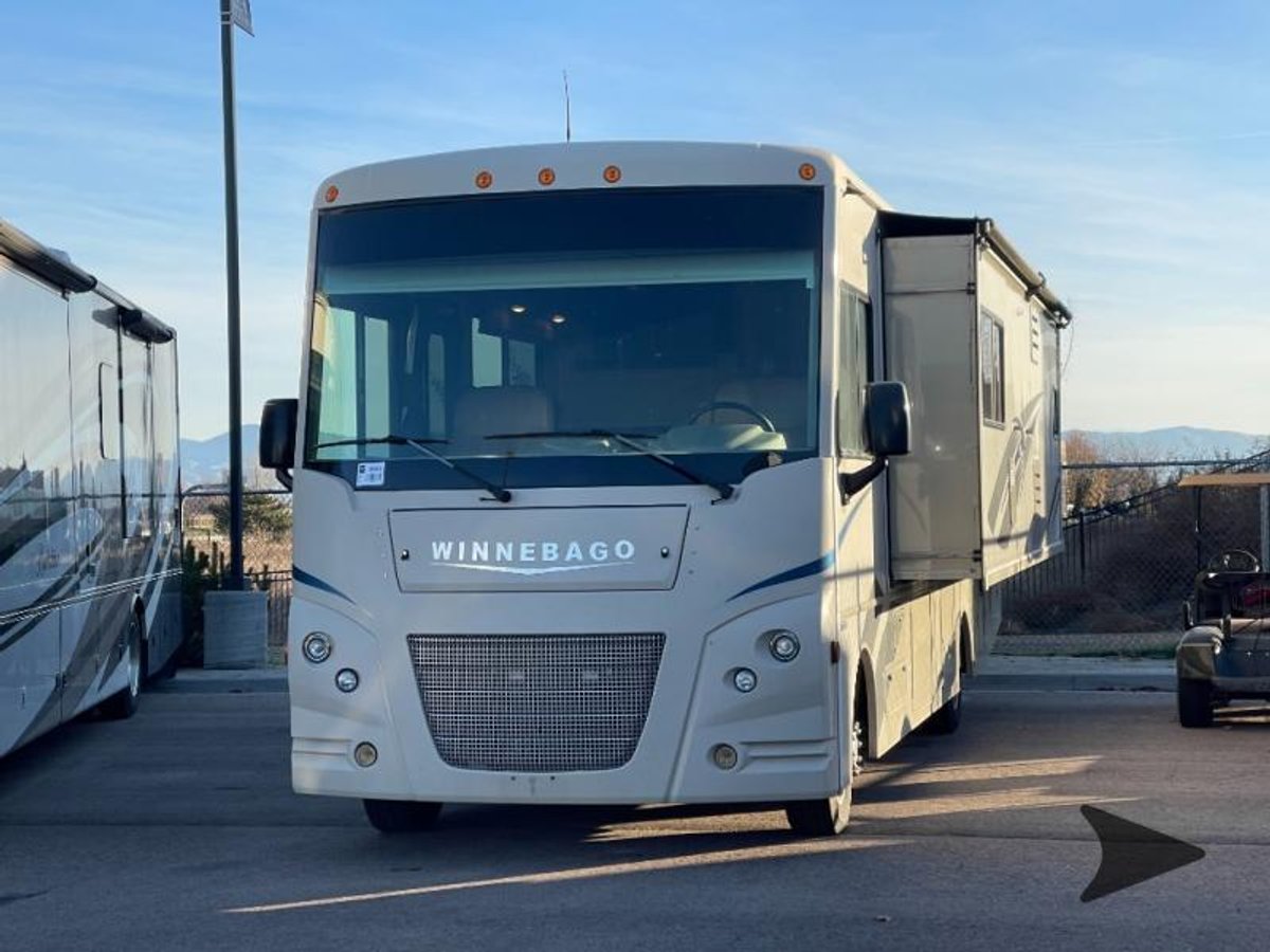 2018 Winnebago Vista
