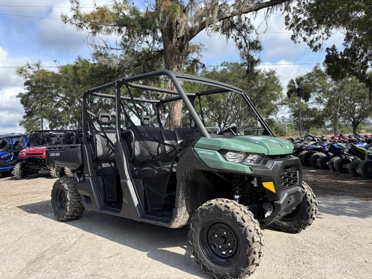 2025 Can-Am Defender MAX HD7