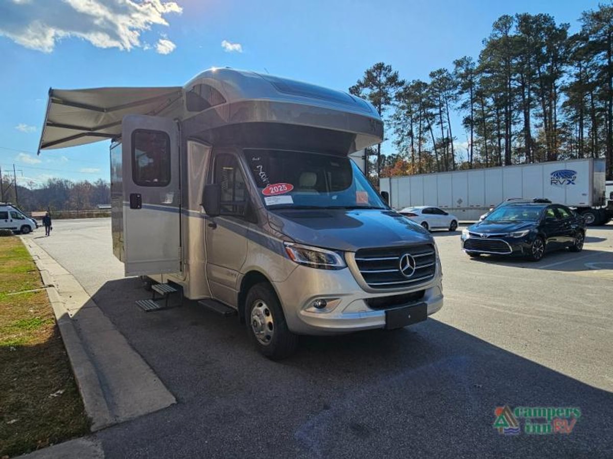 2025 Winnebago View