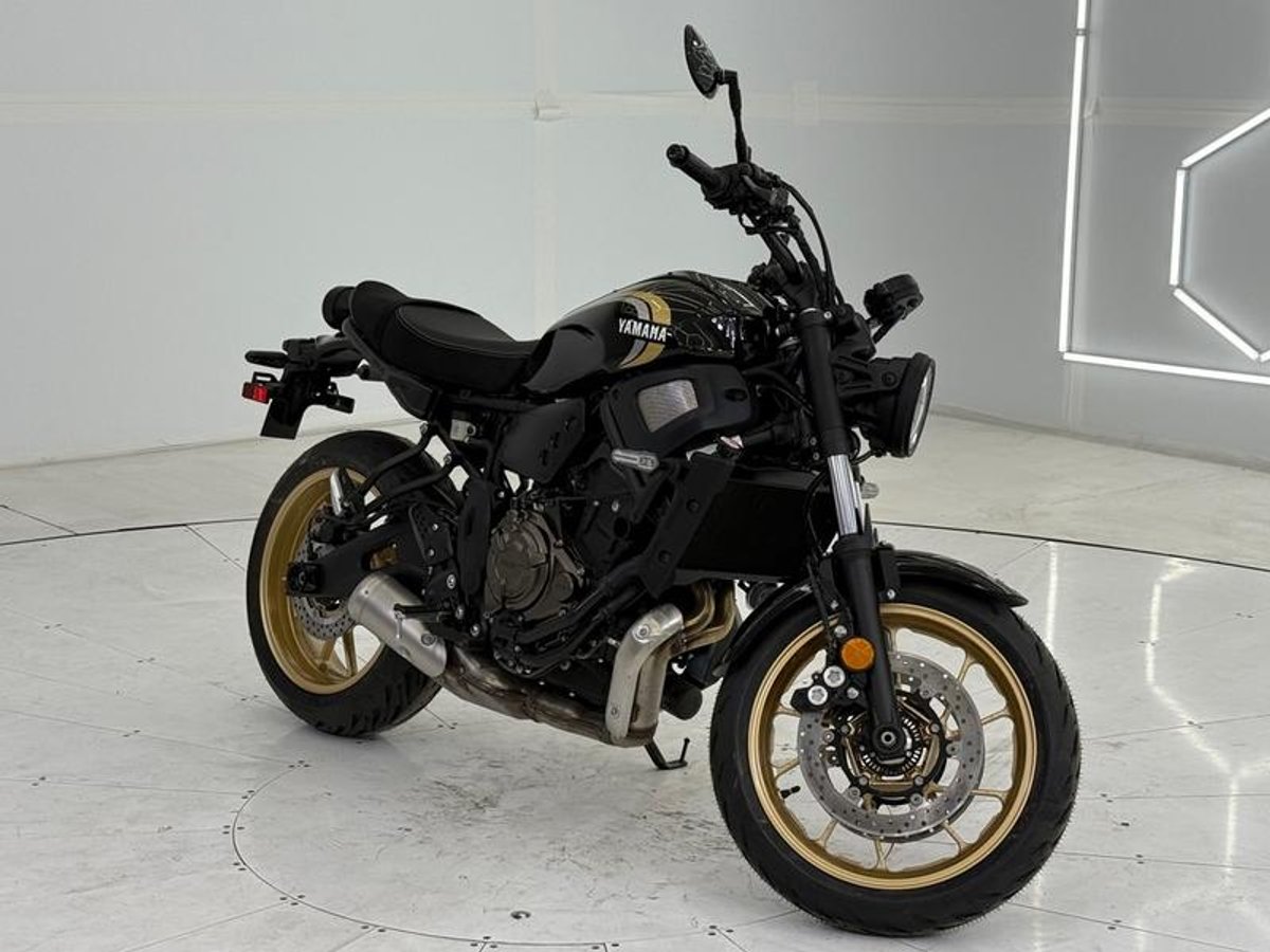 2025 Yamaha XSR700