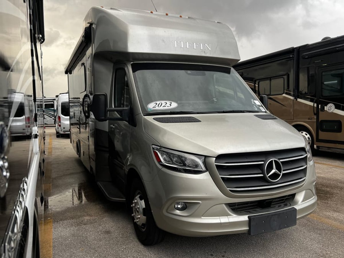 2023 Tiffin WAYFARER