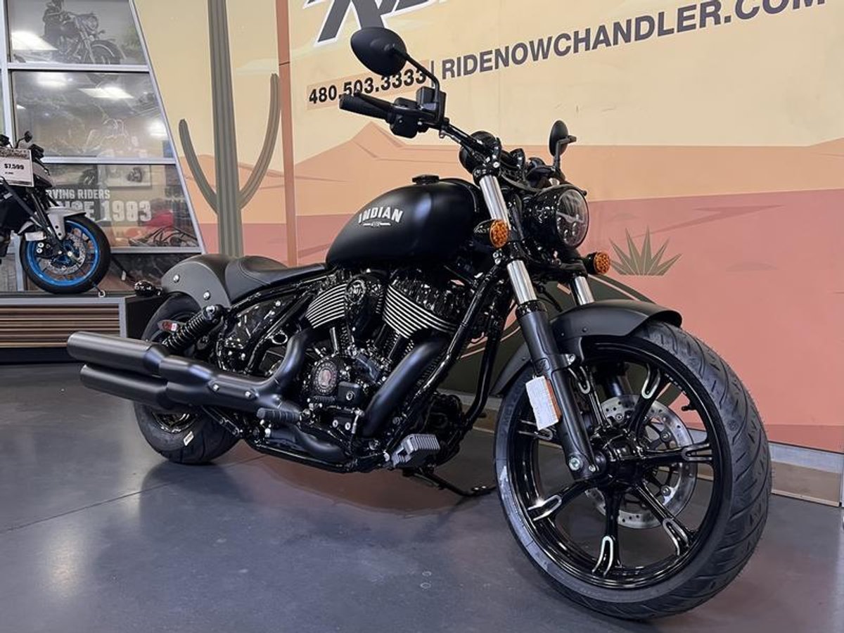 2025 Indian Motorcycle Chief Dark Horse Black Smoke